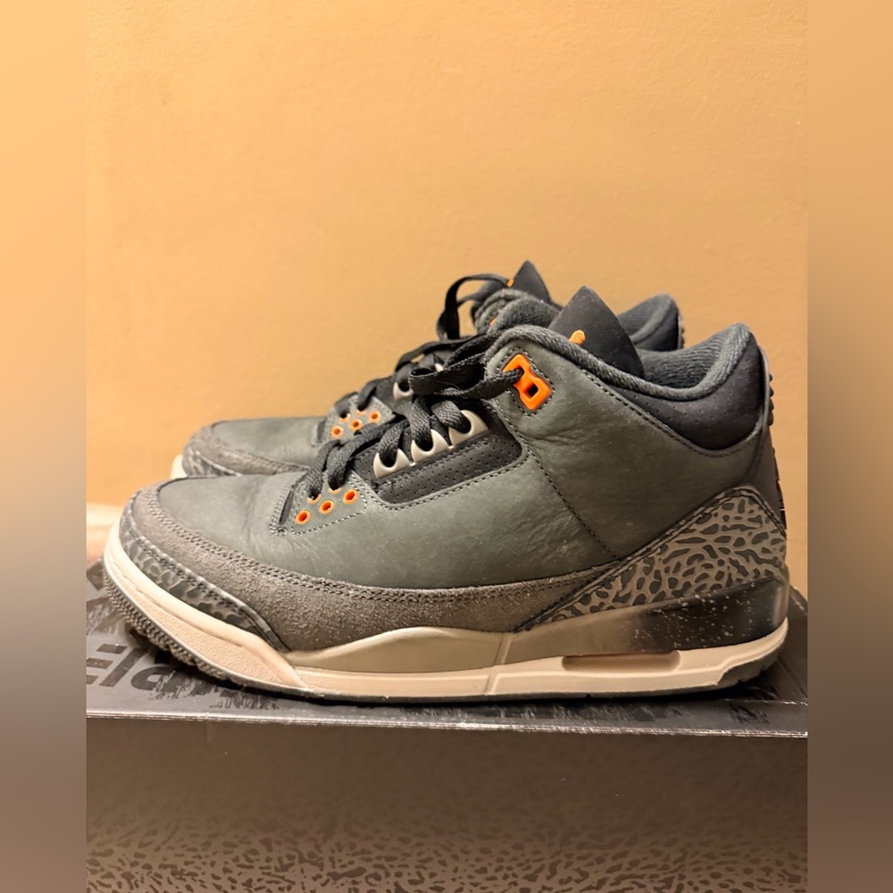 Jordan 3 fear 8.5 M